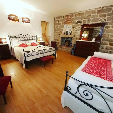 Al Vecchio Corso B&B Темпио-Паузания Экстерьер фото